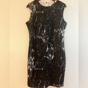 NWOT - Carmen Marc Valvo - Shift Dress